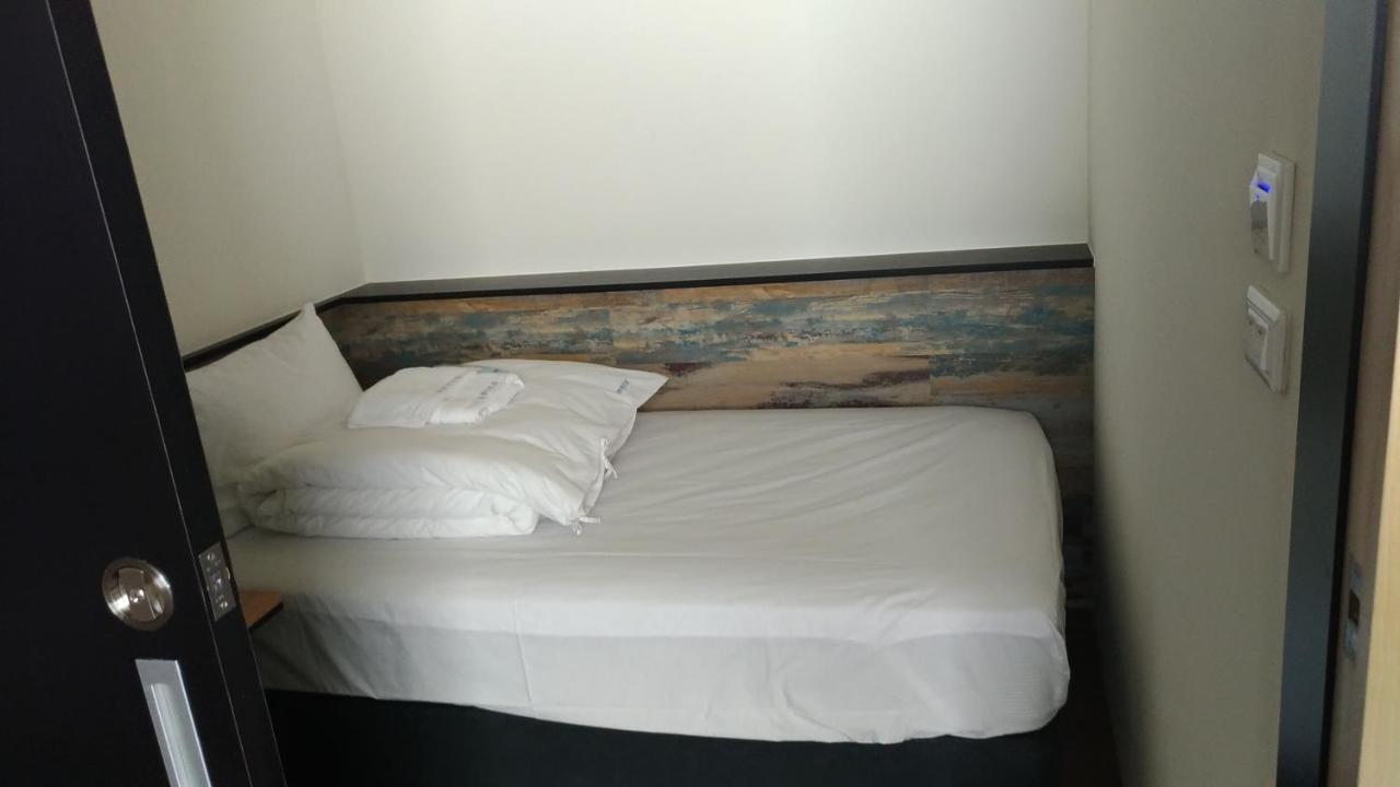 Tropical Fish B&B Magong Bagian luar foto